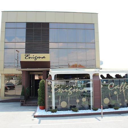 Enigma Pension Târgu Jiu Екстериор снимка